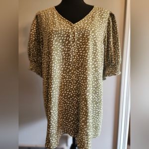 Jodifl olive green blouse, size large
